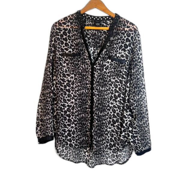torrid Tops - Torrid Studded Neckline Animal Print‎ Blouse Faux Leather Trim Size 0/Large Edgy